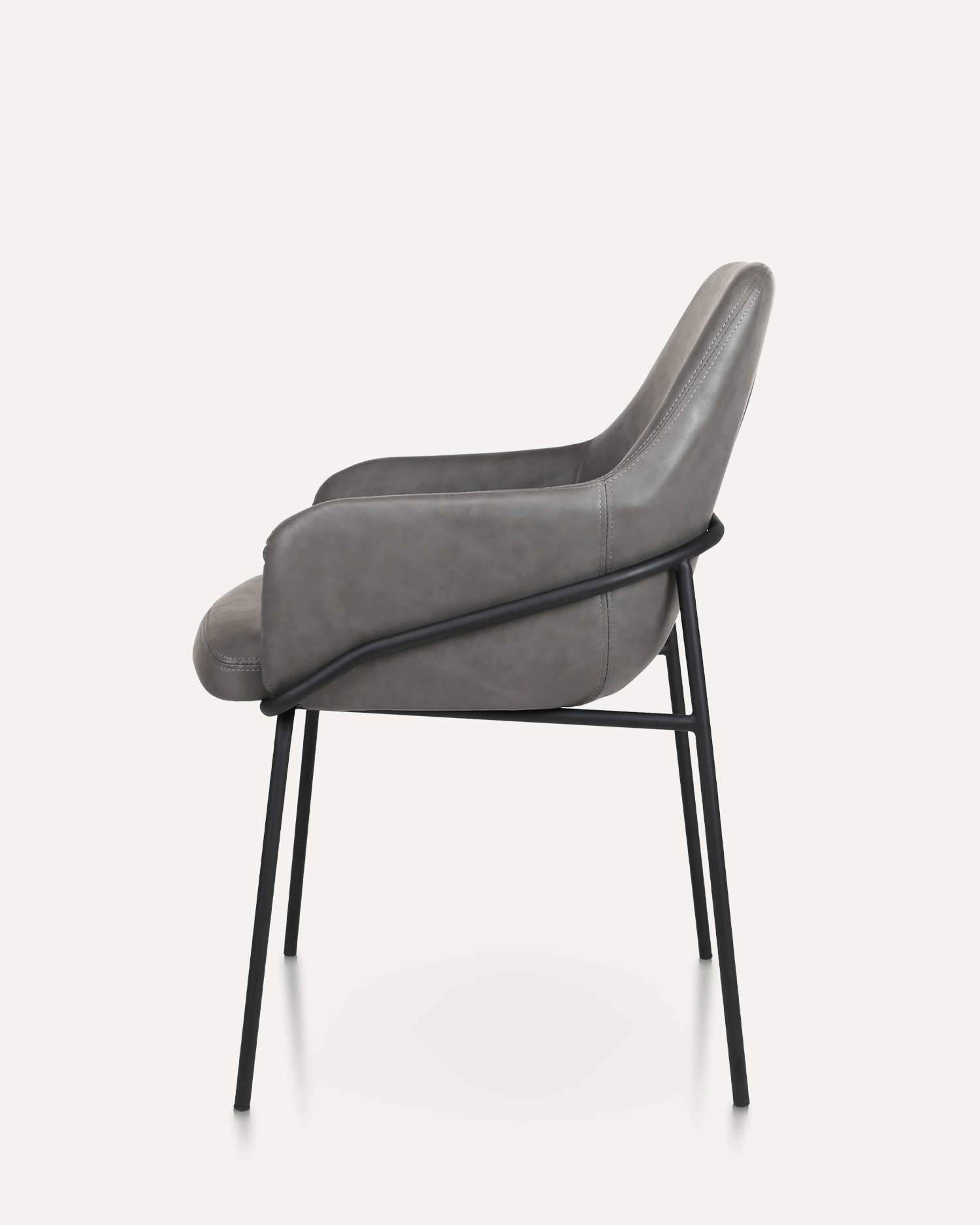 Lederen eetkamerstoel met arm Lederen eetkamerstoel met arm