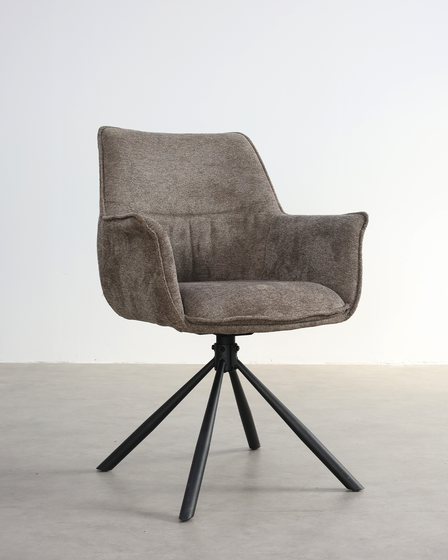 Draaibare eetkamerstoelen met arm Draaibare eetkamerstoelen met arm