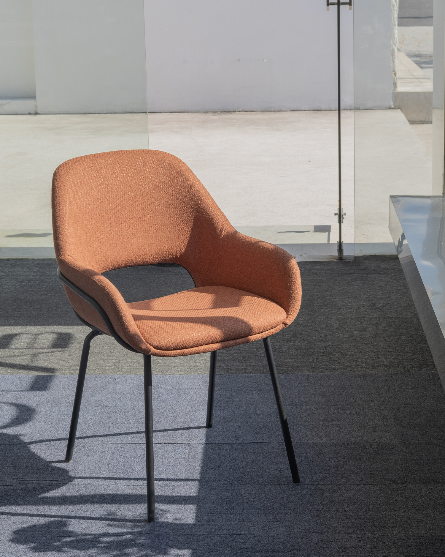 Metal Base Dining Stoelen Metal Base Dining Stoelen