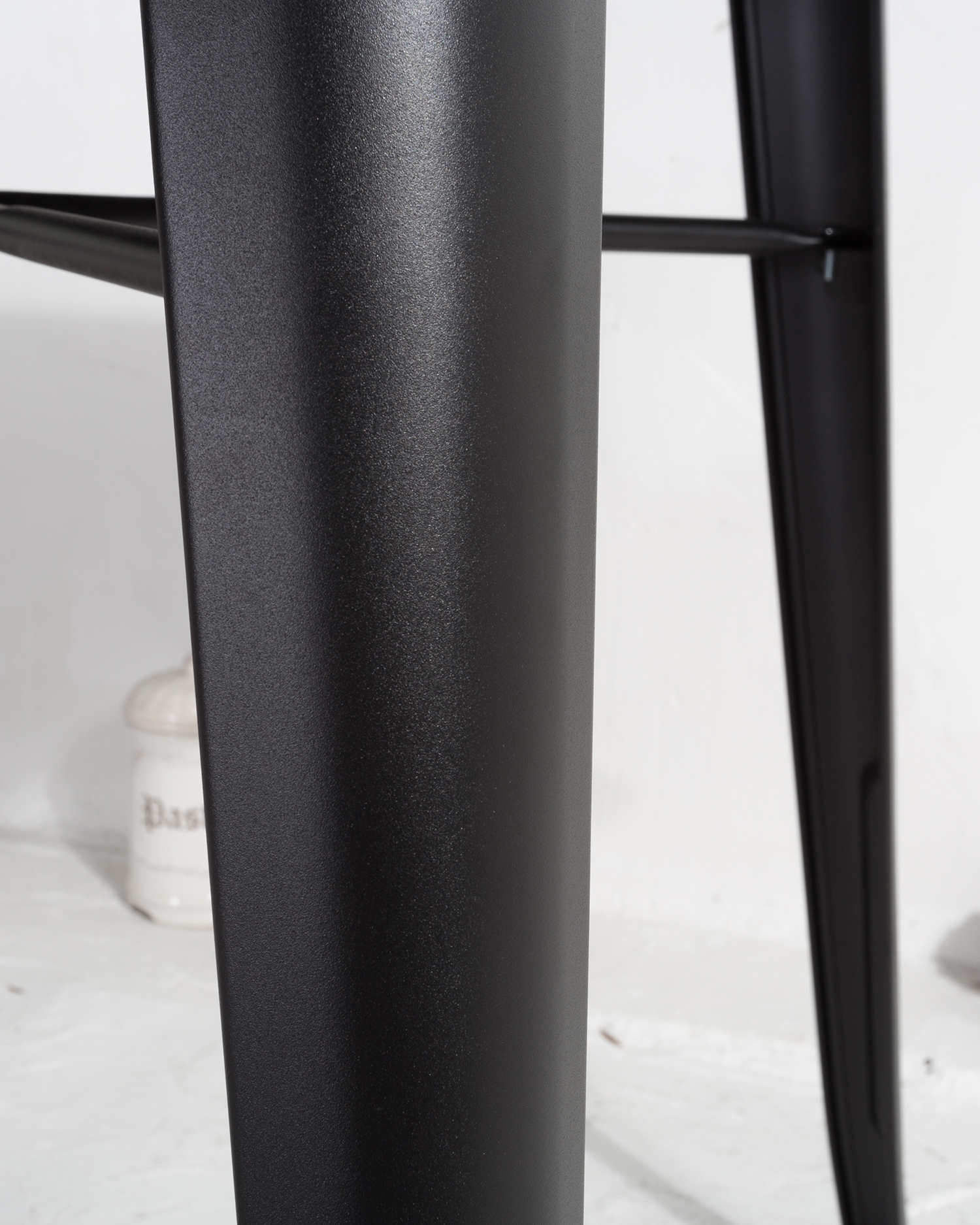 Black metal industriële eettafel Black metal industriële eettafel