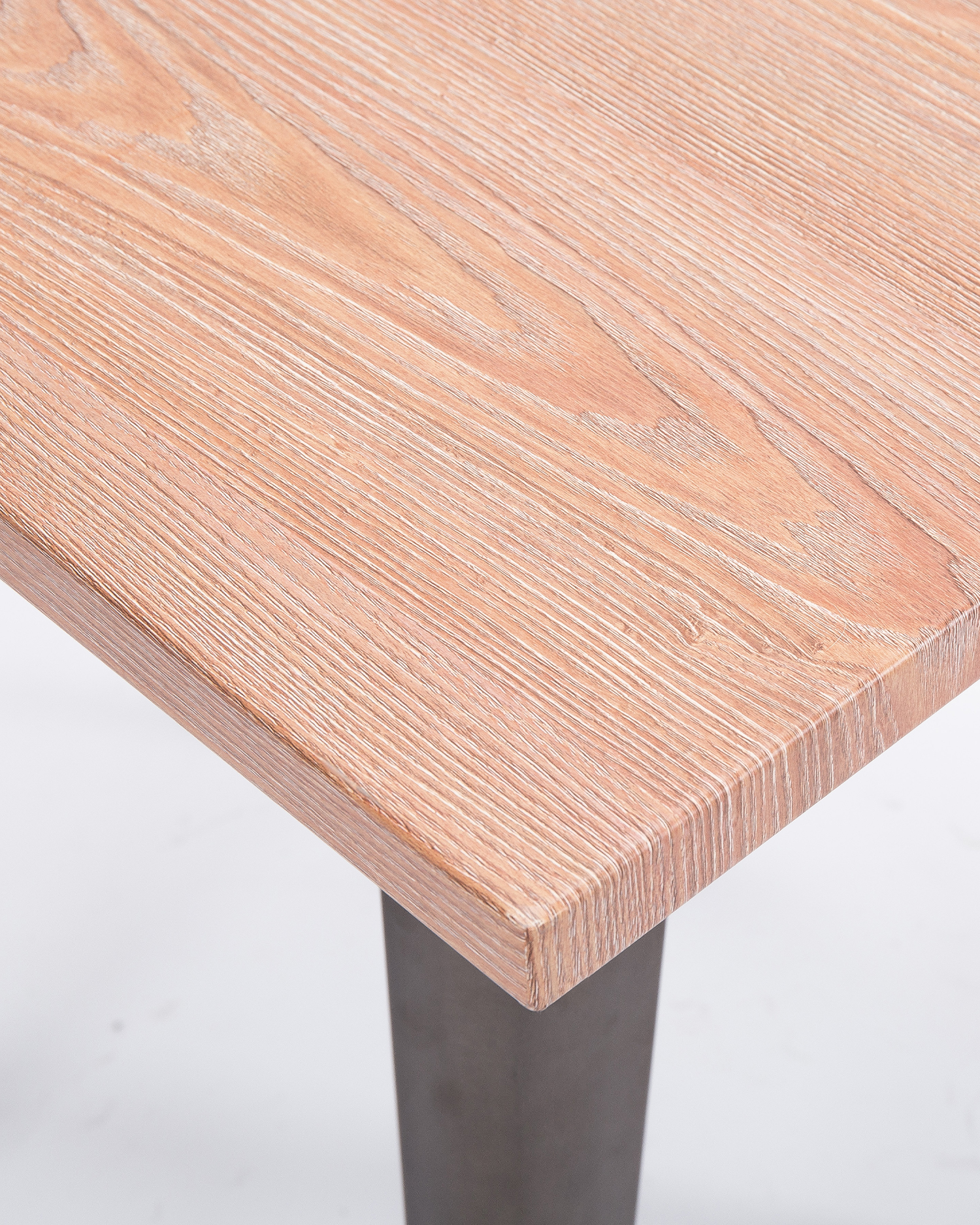 Voortreffelijke houten tafel Voortreffelijke houten tafel