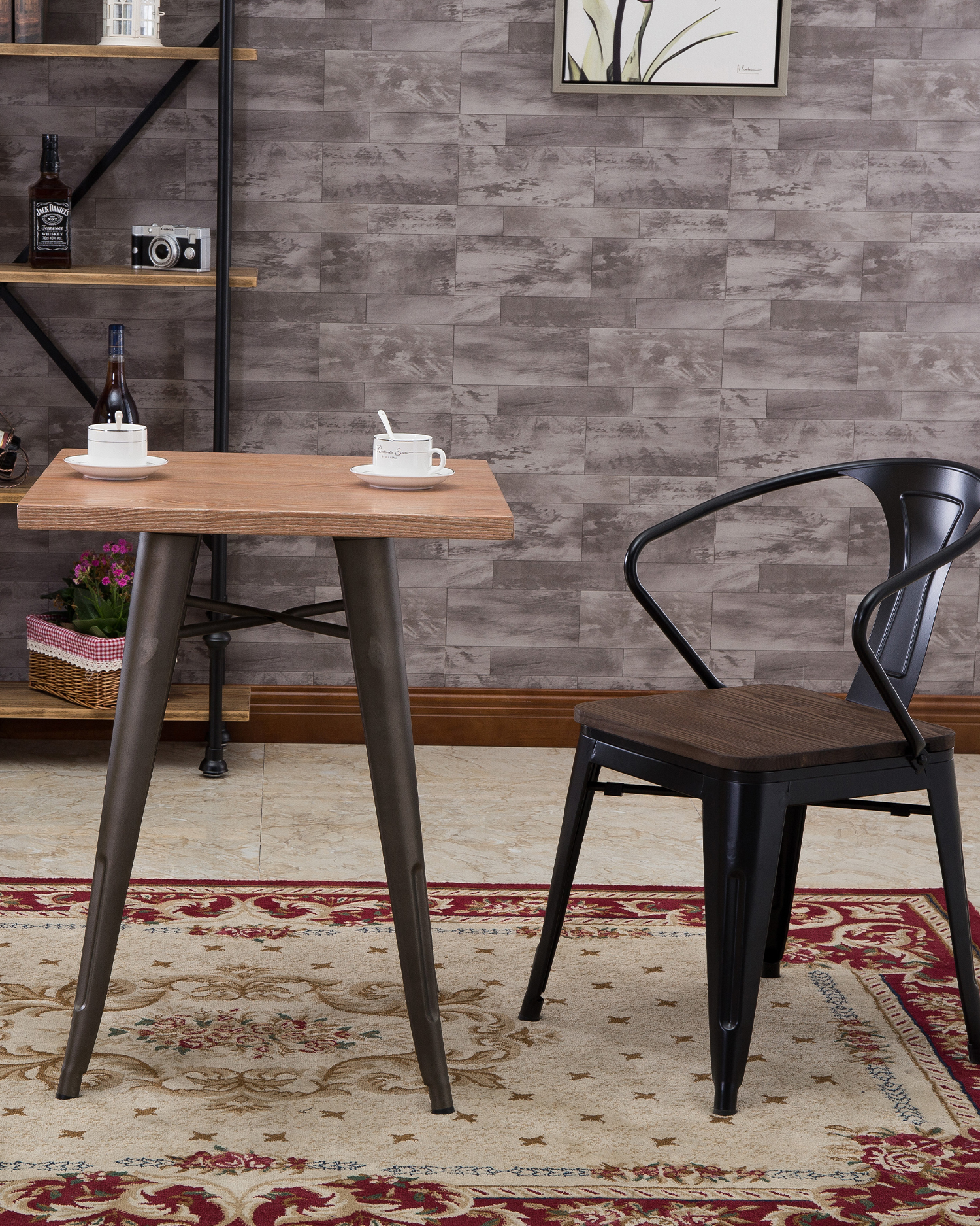 Voortreffelijke houten tafel Voortreffelijke houten tafel