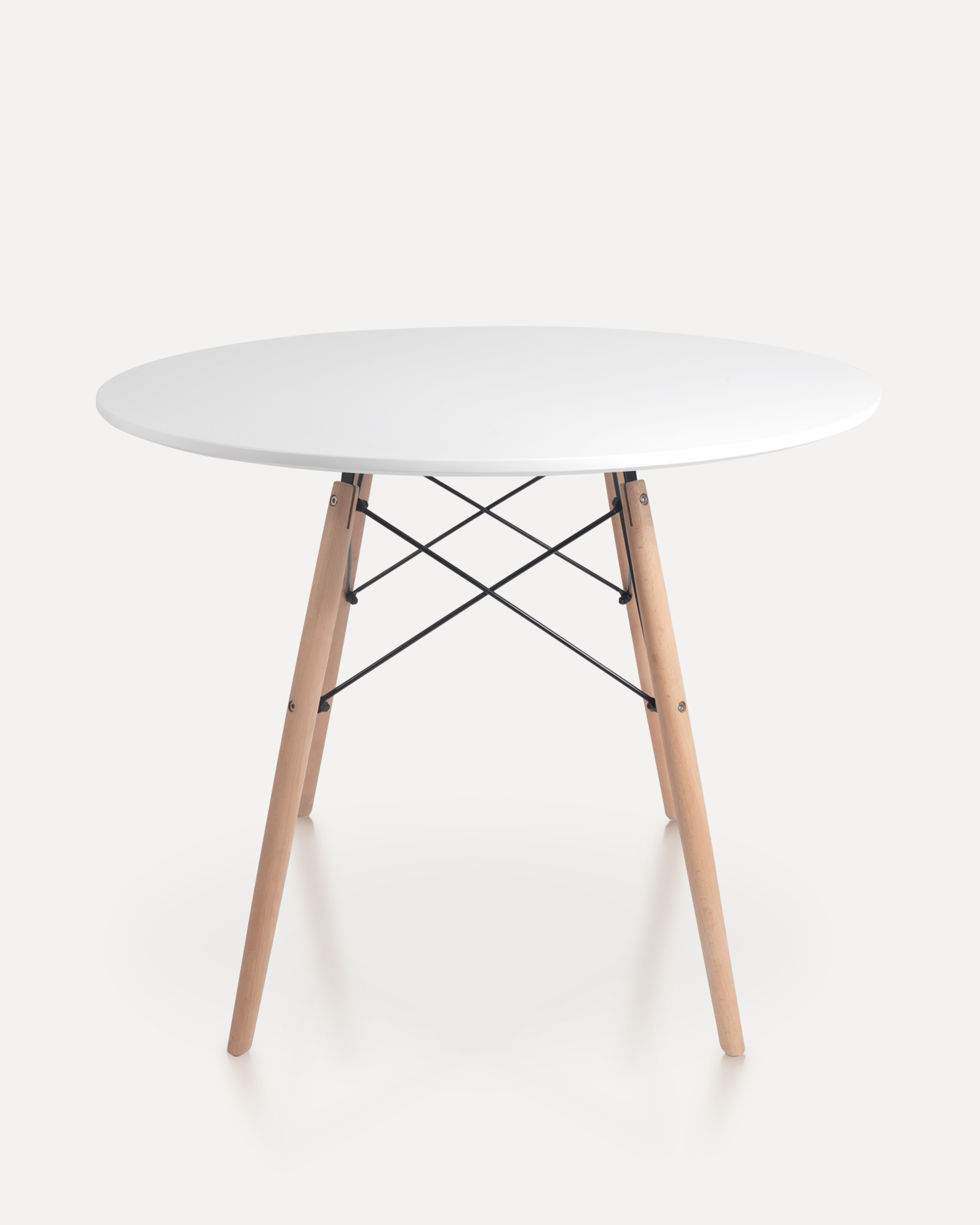 Noordse ronde houten eettafel Noordse ronde houten eettafel