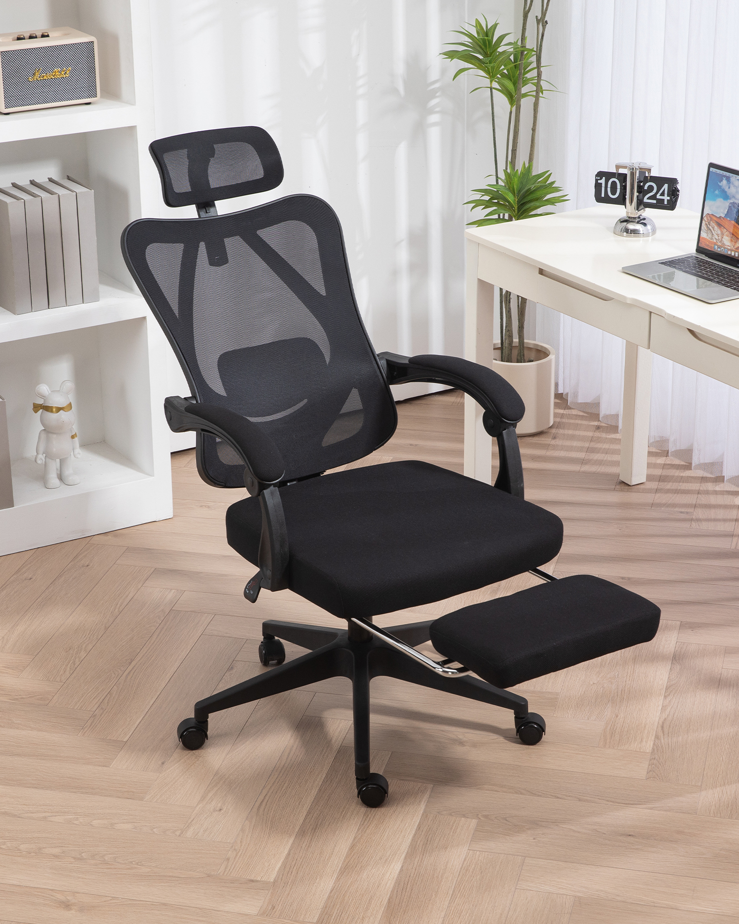 Achtergrondstoel met voetsteun Achtergrondstoel met voetsteun